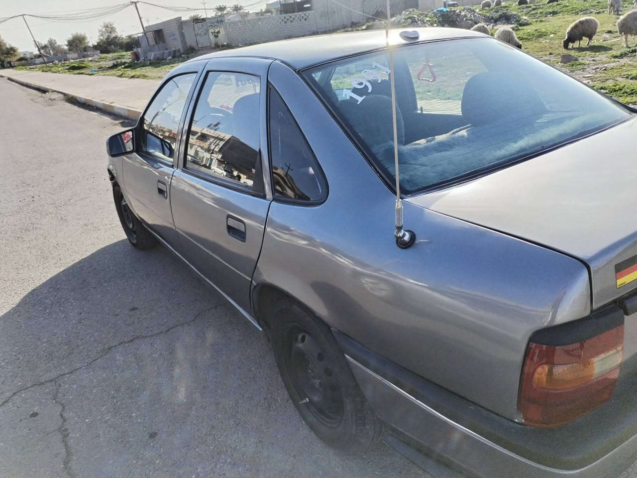 اوبل فكتره موديل ١٩٩١ محرك ١٨ صبغ عام جماليه سنويه ٢٧ سياره نضيفه تاخده متصرف علي السعر 48 بي مجال حك الجيه الاستفسار راسلني خاص


**إذا كنت صاحب هذا الإعلان وتريد حذفه لأي سبب، رجاءا أرسل رسالة إلى الدعم الفني**