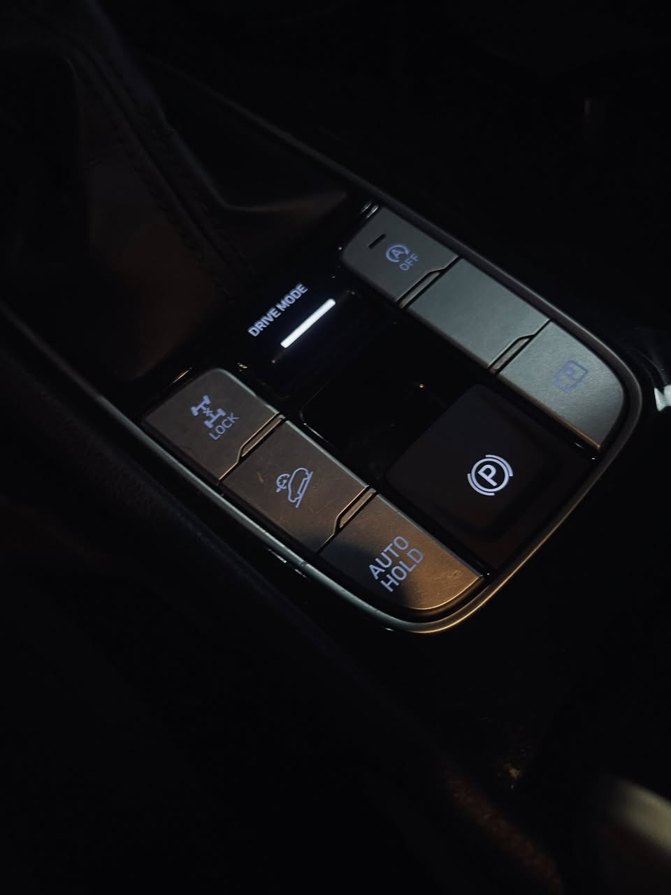 السلام عليكم توسان 2022 وارد امريكي بدون حادث فقط دعاميه و صور امريكا بالمنشور محرك 2500 المرغوب ماشيه ٩٧ مكينه كير مكفول مواصفات رادارات اماميه و جانبيه و اوتو هولد و سايد بريك بصمه و شاشه كار بلي تحكمات مكاني بغداد اليرموك السعر مناسب ١٧٩ بيها مجال كلش بسيط 
رقم هاتف : ‭٠٧٧٢ ٤٢٢ ٤٩١١‬
