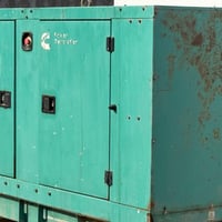 مولده بيركنز • مشتغله ساعات • بابل