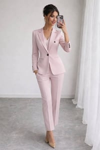 ملابس • مقاس M/40 • توصيل مجاني