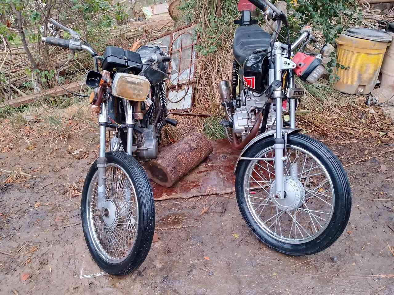 #السلام عليكم
#نامه#شلامجه اوراق اصولي 
#تايكر #كلك ينباعن ثنينهن سوه 
اومراوس حسب لقناعه
الدراجات صارلهن فترا متروكات 
لسعر 600وبيهن مجال 
#الاتصال ‏‪***********‬‏
