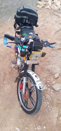 دراجه سونك سيفان موديل ٢٣وراقه كامله حته كمرك مدفوع مسحوبه وجهيه تسجيل...