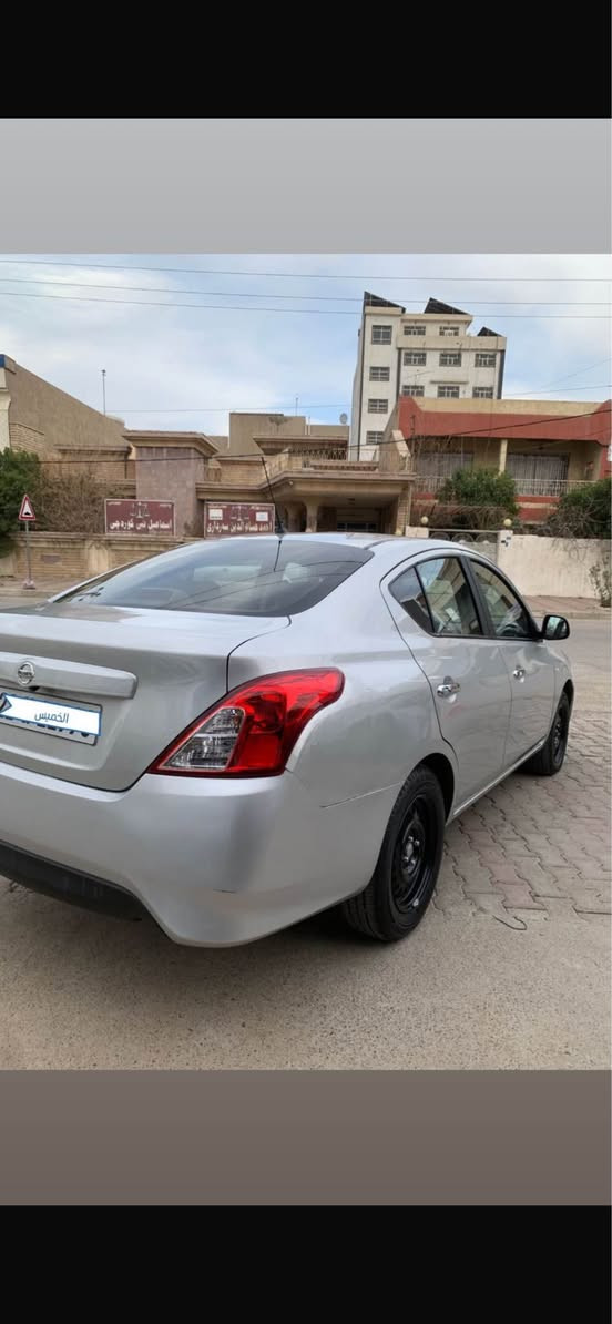 نیسان سنی 2024 
مستعمل دوبەی 
بێ سبوغ ، نیو چاملغی پشتی 
تەعدیل ، ناو سندوقی زۆر کەم 
تەعدیلە ، بێ ئێڕباگ 
ڕەقەم و سەنەوی نوێیە 
ڕۆیشتن ٥۳ هەزار کم 
مواسفات یەدە نیکل و شاشە 
مەکینە V4 کەپس 

تەنها فرۆشتن نرخ ١١٠مجال
***********واتسب أربيل, العراق
