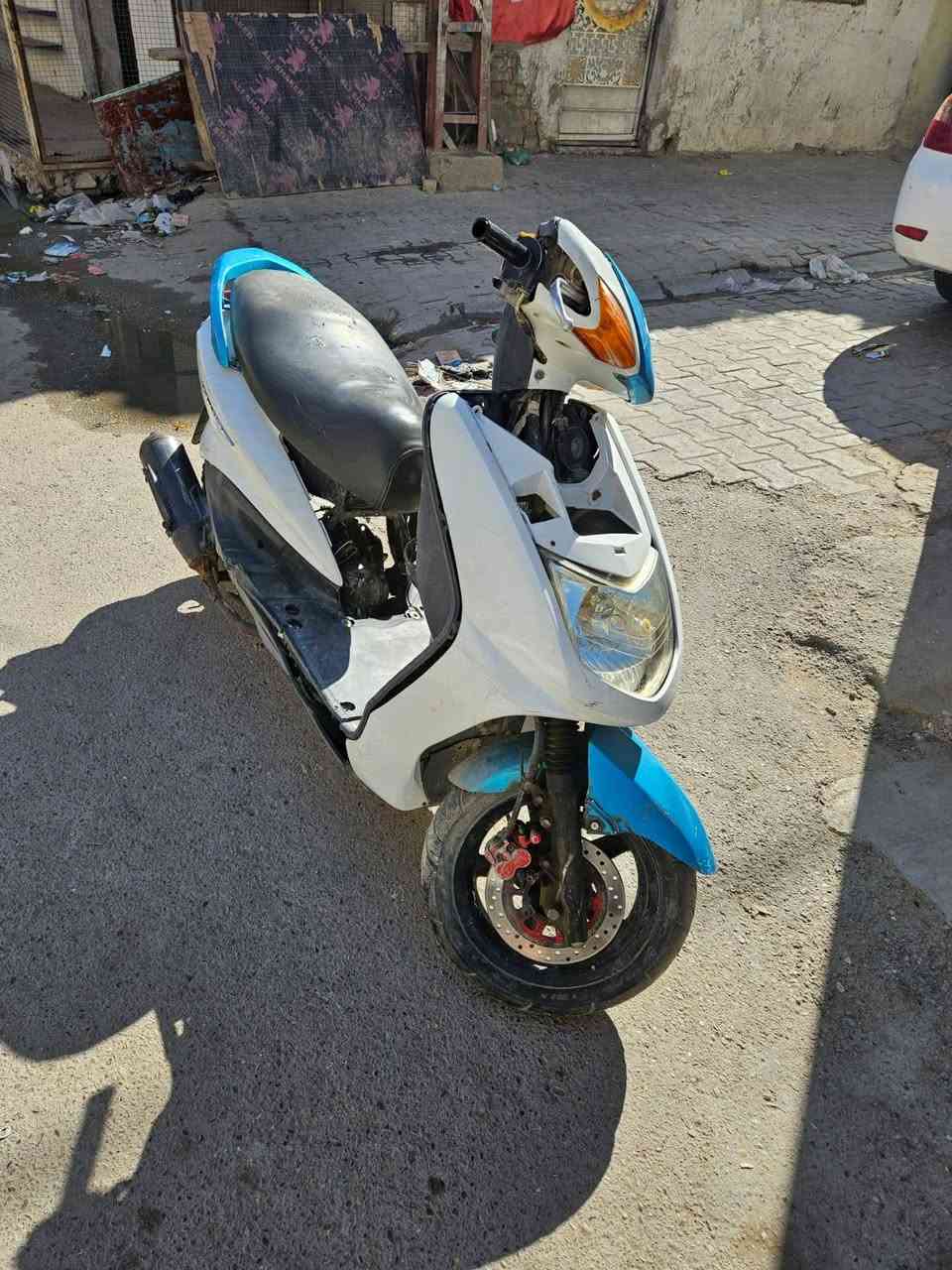 السلام عليكم سكنس ياباني 110دراجة طافية ابيع كوم حديد السعر 100مكان الدراجة الوشاش ***********
