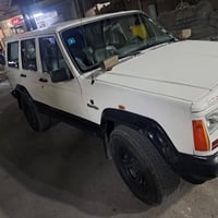 من رخيصة الادمن عندي جيب شيروكي شخاطه موديل ٩٦ محرك وكير بلاد ٦سلندر ت...