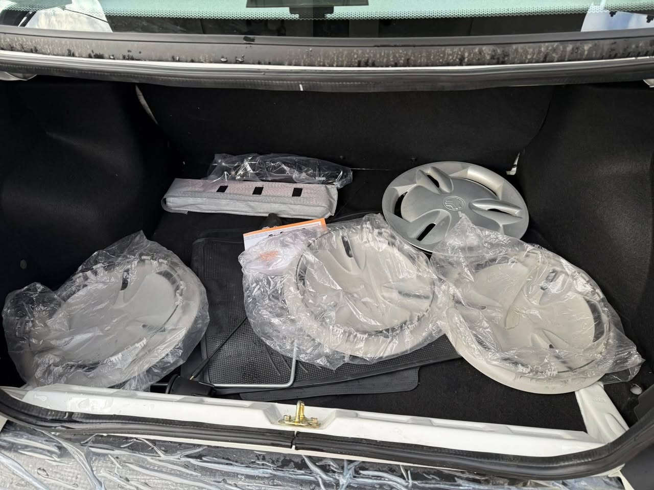 السلام عليكم سايبةموديل2026 زيرو مرقم بغدادبسمي ترقيم جديداليوم مكفولة كفالة عامة داخلالظمان كل غراضهةكاملة العنوان البلديات رقم الهاتف*********** السعر84 بيهةمجال قليل حك جيتك متواجد خاص وواتساب الشراي يتصل اويدلل
