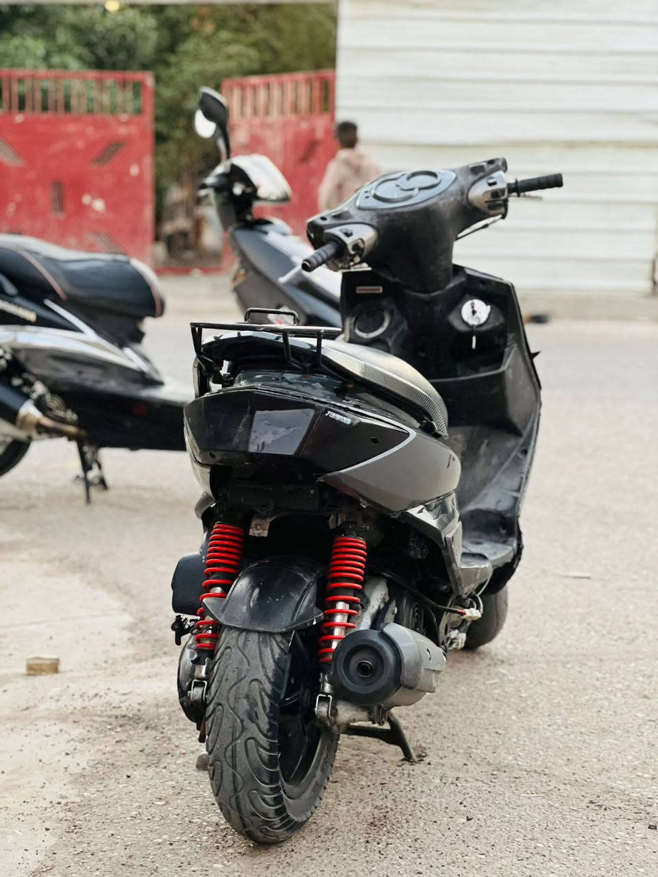 سلام عليكم شباب دراجه سكنس فحل البيع دراجه نضيفه بيه فيلس كهربايات شغاله بكاني بغداد فلكت حي نصر السعر 350


**إذا كنت صاحب هذا الإعلان وتريد حذفه لأي سبب، رجاءا أرسل رسالة إلى الدعم الفني**