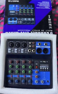 كرت صوت مكسر • مايك احترافي