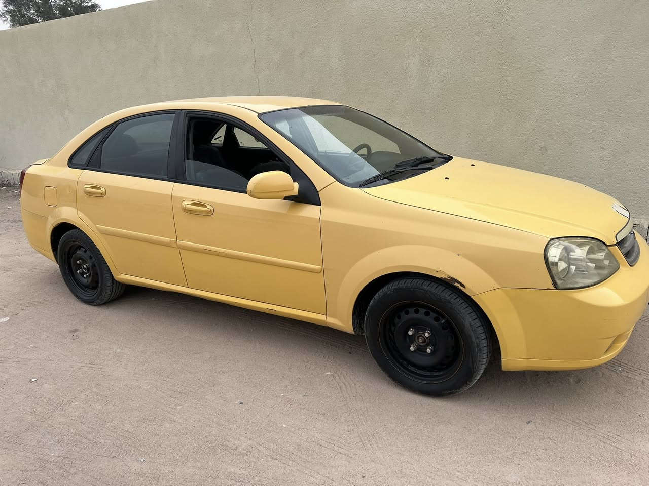 اوبترا 2012 للبيع
السلام عليكم 
اوبترا 2012 الشركة العامة لسيارات 
صفرة بلاد
رقم انكليزي سنويه 28  
گير ومكينة جدد كارتون 
بيها 3 قطع 
جاملغ وبنيد مبدل + جاملغ مصبوغ 
والباقي مكفول 
لايت زنون 
جواهه تخم تاير جديد 
السيارة بأسمي ابيع شرط التحويل 
عليها 144 الف للهيئة يطيح من سعرها 
هـ ***********
مكان السيارة البصرة - شط العرب 
رايدها ب62 وبيها مجاال
