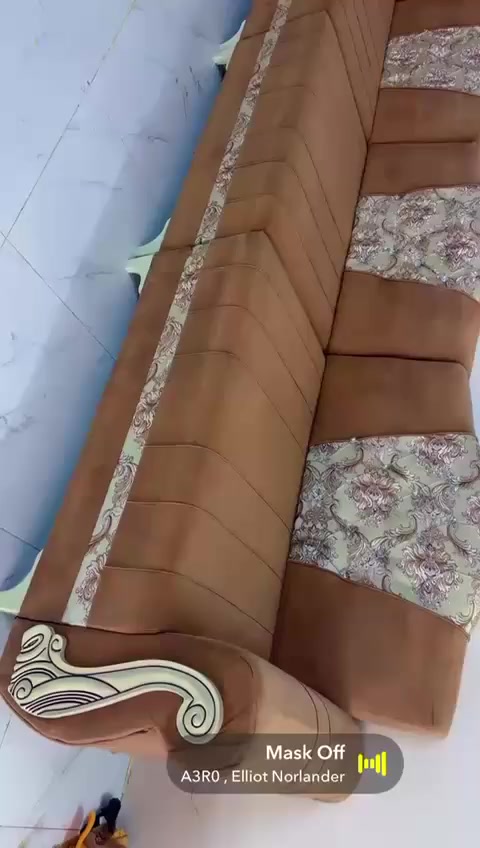 ديوان نضيف بدون عيب عنوان اربيل توجد توصيل اربيل وموصل *********** بي واتساب
