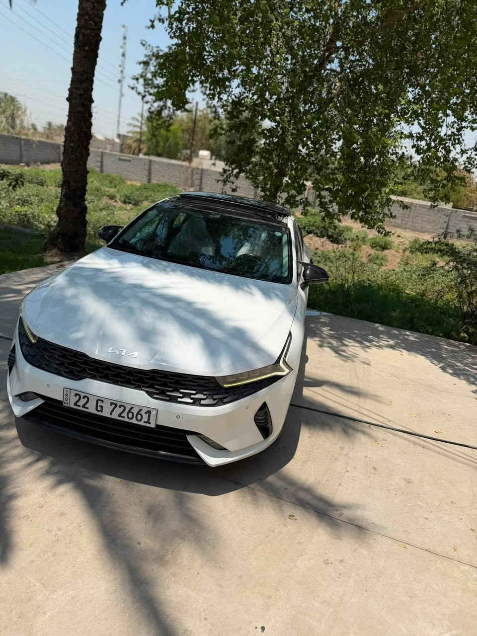 🚗 للبيع | Kia K5 2022 خليجي | أعلى فئة (Full Option)
السلام عليكم،

🔹 كيا K5 موديل 2022
🔹 وارد خليجي
🔹 أعلى فئة (Full Option)
🔹 محرك 2.0 لتر
🔹 ممشى 145 ألف كم

المواصفات:
✅ سقف بانوراما
✅ حساسات أمامية وخلفية
✅ رادارات وأنظمة أمان
✅ ترحيب عند الاقتراب
✅ مرايا شفط
✅ مقاعد جلد مع تبريد وتدفئة
✅ تشغيل عن بُعد
✅ دخول ذكي وبصمة
✅ شاشة وكاميرا خلفية
✅ وباقي المواصفات المعروفة للفئة الأعلى.

الحالة:
✔️ كفالة عامة
✔️ فقط تعديل بارد مع مكانات تكحيل
✔️ السيارة نظيفة وجاهزة للاستخدام.

💰 السعر: 184 ورقة (قابل للتفاوض بالمعقول)

📍 الموقع: بغداد / المدائن

📞 للاستفسار: ***********
