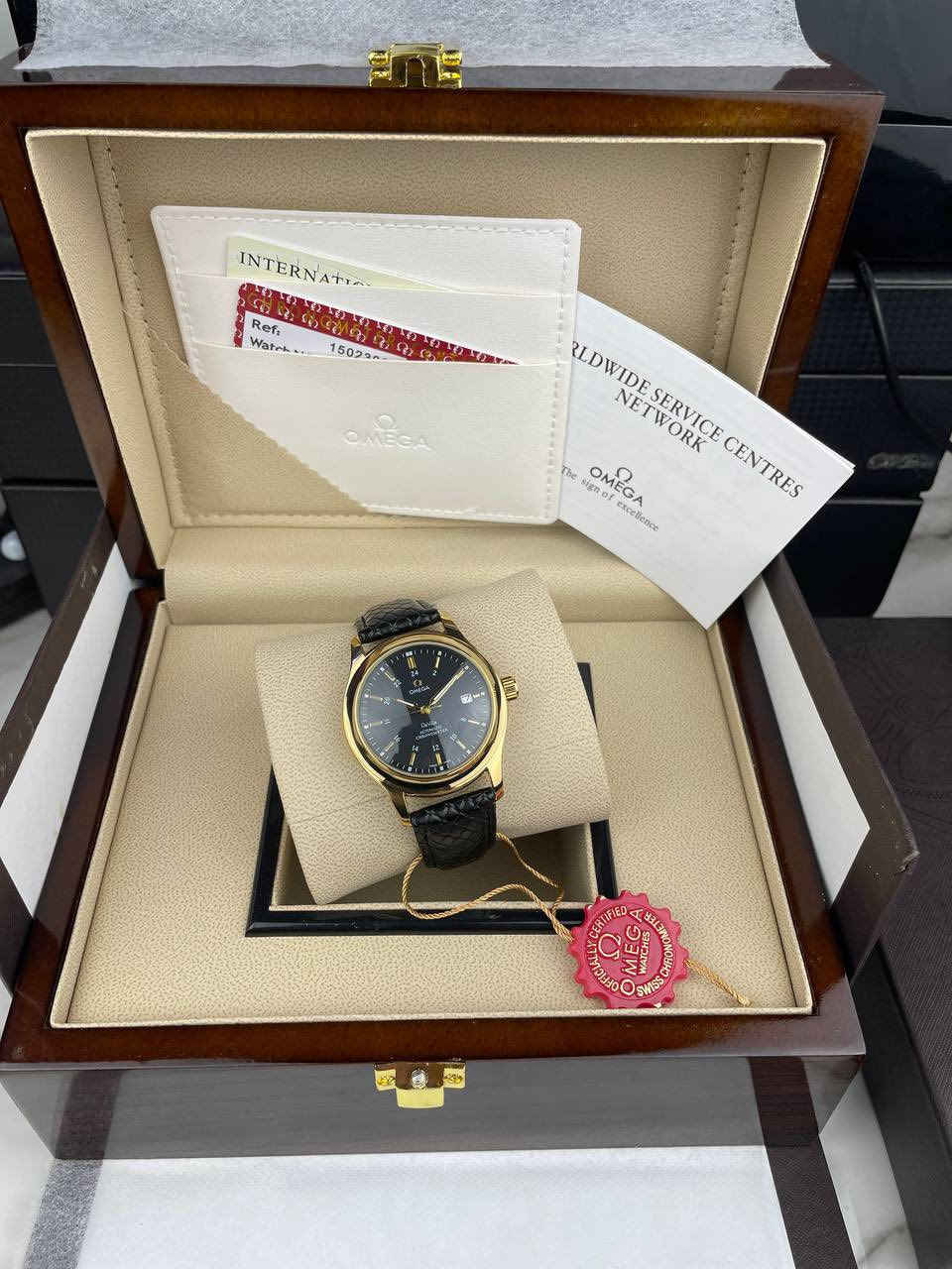 اوميكا ماستر
اوتوماتيك مكينه مكشوفه
سل ستيل مقاومه للماء
جلد اصلي
قفل فراشه مختم
مطلي لون ذهبي ثابت
مع كامل الملحقات العلبه ولكتلوكات وكرت الضمان 
((مزاد من 50 الف))


**إذا كنت صاحب هذا الإعلان وتريد حذفه لأي سبب، رجاءا أرسل رسالة إلى الدعم الفني**