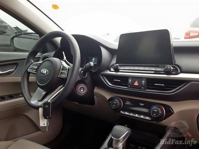 السلام عليكم كيا فورتي مواصفات 2019 FE
رقمه نجف  مشروع وطني بأسمي
حادث كما موضح في الصور
حادثة خلفي بسيط بدون دواخل وجنطه مصبوغه بچم. كبس
ماشية 74 الف ميل
كير شادله AT المرغوب يم شركة الهندسية
كامرة دوارة 
مانع انزلاق
رادار اصطدام
محرک دوش 2000 
سعر 125 ورقه 
للاتصال *********** مكاني النجف متوفر واتس آب
