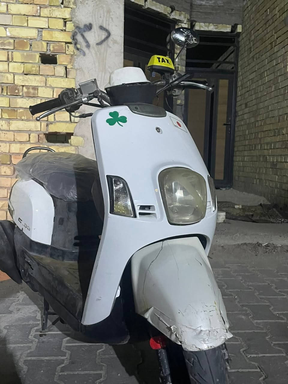 سلام عليكم 

POLICE للبيع 

اشاير خلفيه زنون ثلجي 

اشاير امامي زنون اصفر 

لايت امامي اصفر اصلي 

عداد سرعه شغال  

سلف شغال نص نكره 
هندر شغال نص دكه

كهربائيات كله شغاله كفاله عامه 

كفرات ابيض جديده كلشش 

امختم ختم واحد وكاله 

اكلچات جديده 

مكينه اتشك الكاع 

شلعه ومعدل اتشك الكاع 

مكفوله كفاله عامه 

دمام تكسي اصلي 

السعر650 وبيه مجال 

المكان حي اور 

الرقم***********
