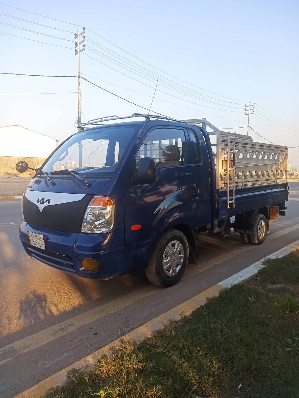 كيا حمل موديل 2005 مشروع وطني سياره بلاديه بدون صبغ او معجون شاصي ورقم شاصي مكفوله مكينه وكير وحداديه العنوان كربلاء سعر 80 العنوان كربلاء ***********
