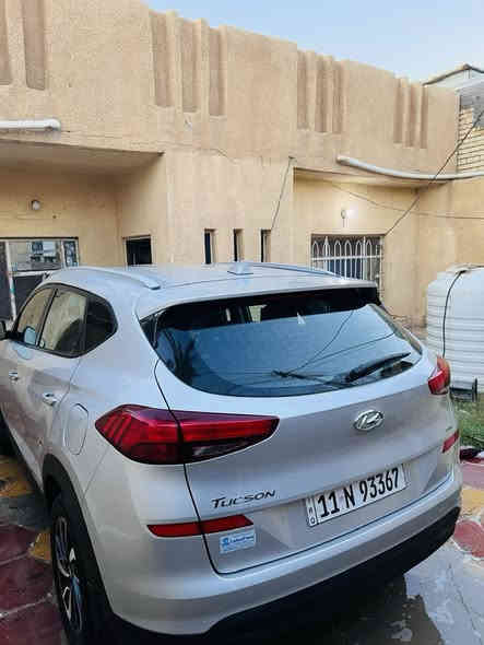 السلام عليكم 
توسان ١٩ وارد أمريكي 
ألون سلفر مكينه ٢٠٠٠ 
كير مكينه مكفول ماشيه ٦٢ 
بدون ايرباك 
تشغيل بصمه 
دخول بصمه 
ترحيب عند الاقتراب 
رادار جانبي 
رادر امامي 
تحديد مسار 
كشن كهرباء زائد تدفه 
اوتو هولد 
سايد بريك بصمه 
مانع انزلاق 
رقم بغداد انكليزي بسمي 
العنوان بغداد 
السعرررر ١٦٢ $ 
رقم الهاتف ***********
