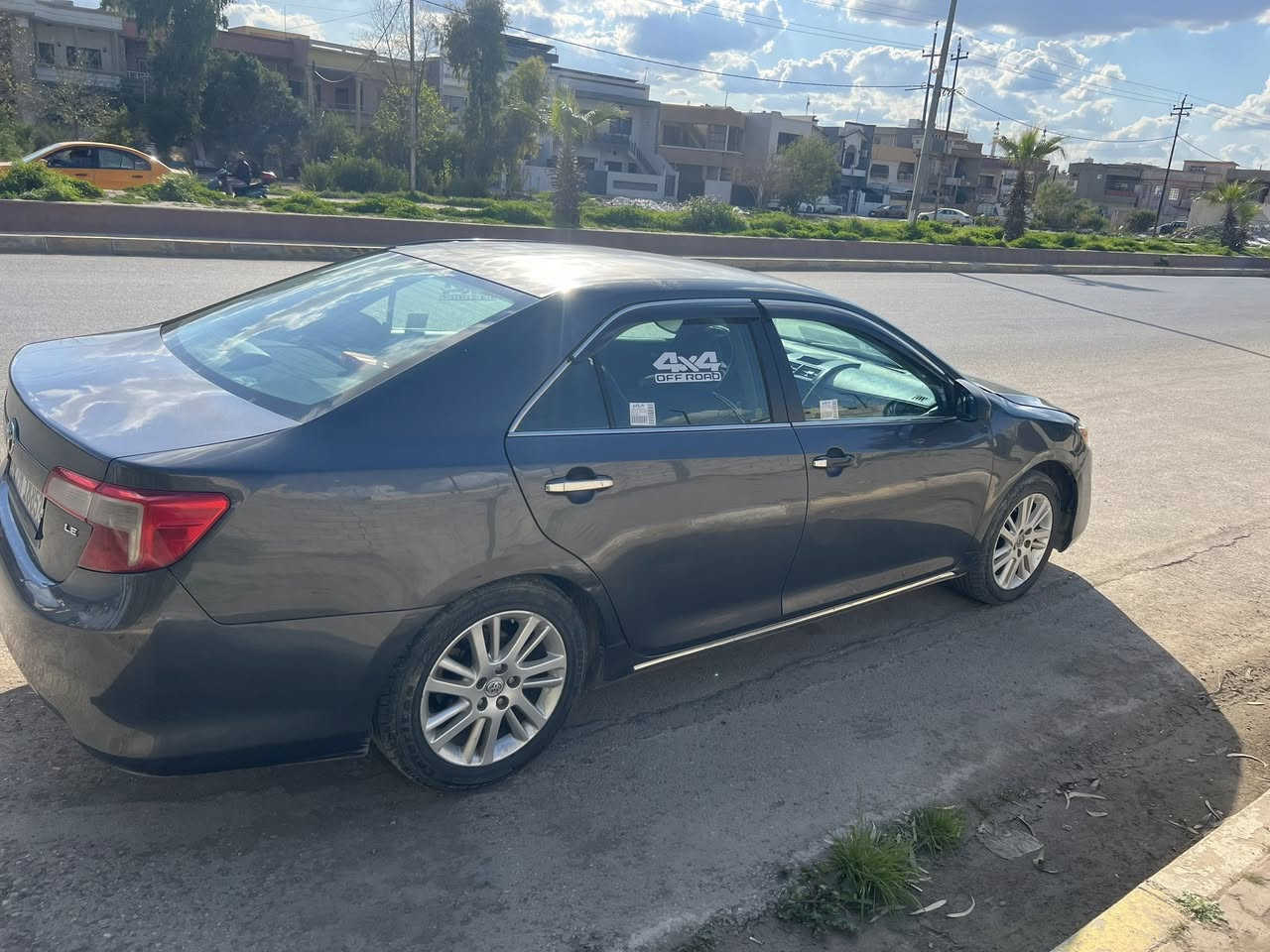 كامري للبيع موديل 2012كندي
جامربغ وبونيد مبدل بيه بدون دواخل 

تخم تاير جديد سياره بدون نقص 

رقم سليمانيه بطاقه بانزين بيه 

لون نفطي استفسار اتصال ***********
