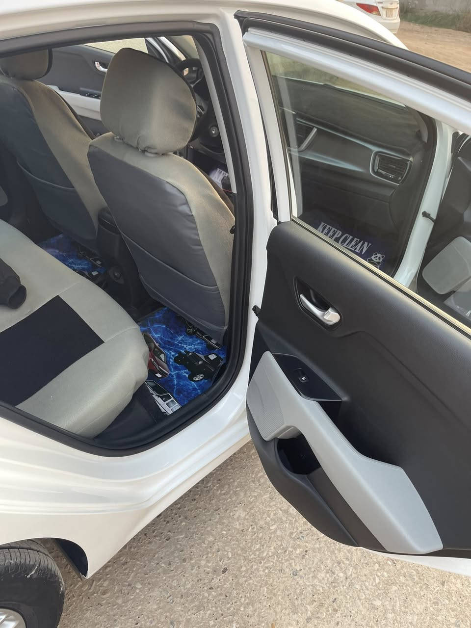 السلام عليكم البيع كيا ريو موديل 2019 وارد خليجي الشركه الدوليه سياره جديده معنى كلمه سياره سبير شركه منازل سياره خمسه ويل كب مري شفط شاشه تاب حساس خلفي لايت اوتو شاري بالمري سياره بيه فقط بارد كد شبر باب خلف سائق فقط باقي كفاله سياره خير من الله مامفتوح بيه برغي كله وضع شركه رقم بغداد جديد هزه جديده محرك 1600سياره مكان بغداد المدائن السعر 124الاستفسار ***********
