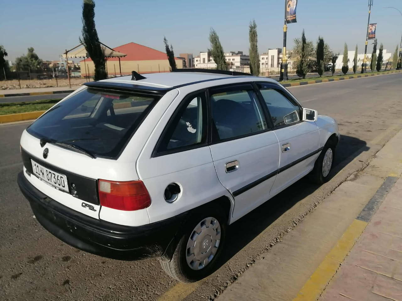 السلام عليكم اوبل استر حجم ١٦٠٠ امصلحة دوسات و دواير
صبغها احزام جمالية فقط محرك وصدر وتايرات جدد كهربائيات كلها شغالة سيارة نظيفة وجاهزة
السعر ٤٥ وبيها مجال للشراي غير متواجد عالفيس الاتصال على الرقم ***********
