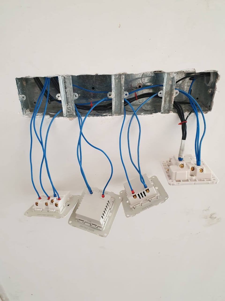 بسم الله الرحمن الرحيم
جزء من عمل كادر القيسي للتأسيسات العامه أن شاء الله ينال اعجابكم لتواصل ***********
