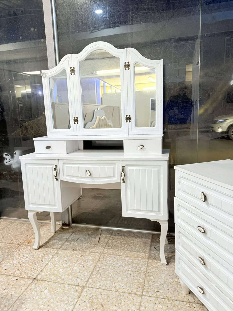 غرفة تركي
التوصيل والشد داخل بغداد مجاناً
يوجد توصيل محافظات بكروة حجز وت   ***********🌼🌼🌼
