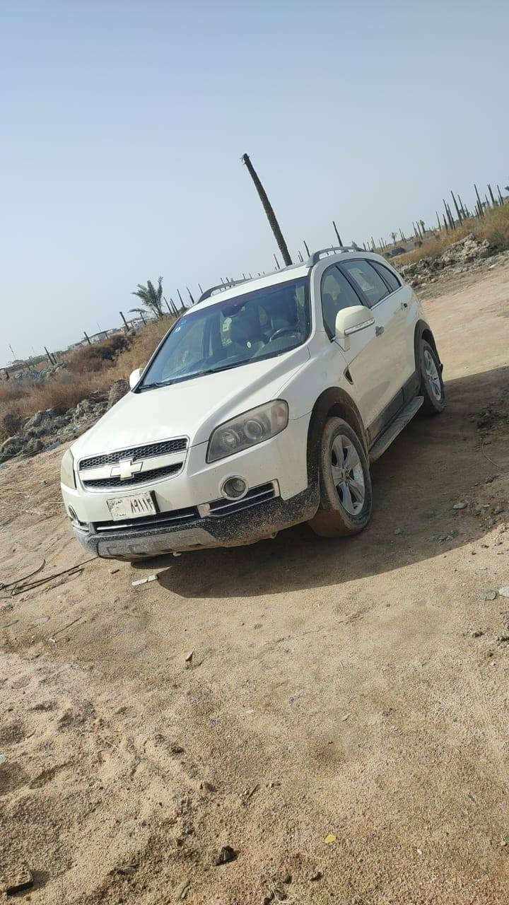 السلام عليكم 
كابتيفا للبيع 2009 جاهزة ومرتبة مكينة 6 سلندر 7 راكب رقم جديد بأسمي تحويل ثاني يوم السعر 90 وبيها مجال
مكاني البصرة 
***********
