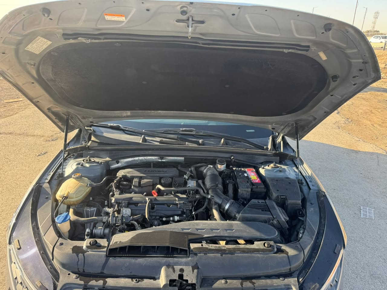 سلام عليكم 
مكلف بلنشر ‼️🚨
K5 2021 امريكي
مواصفات LXS
حادث خفيف جداً 
ماشيه 115 الف
سياره اربيل رقم باسمي
سعر 150
تفاصيل 
***********
