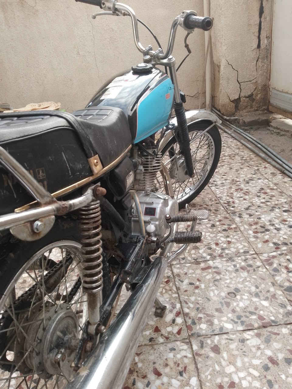 سلام عليكم 
تايكر مديل 23 عليه دامه كامله تانكي جديد دبلات امامي جديد كشن نامه الاصلي الدراجه عليه شلعه كلش قويه الدراجه احلى من الي بصوره الدراجه كلك كلك سعر 300 
وبيه مجال بسيط رقمي *********** فقط واتساب 
مكاني حله حي العسكري
