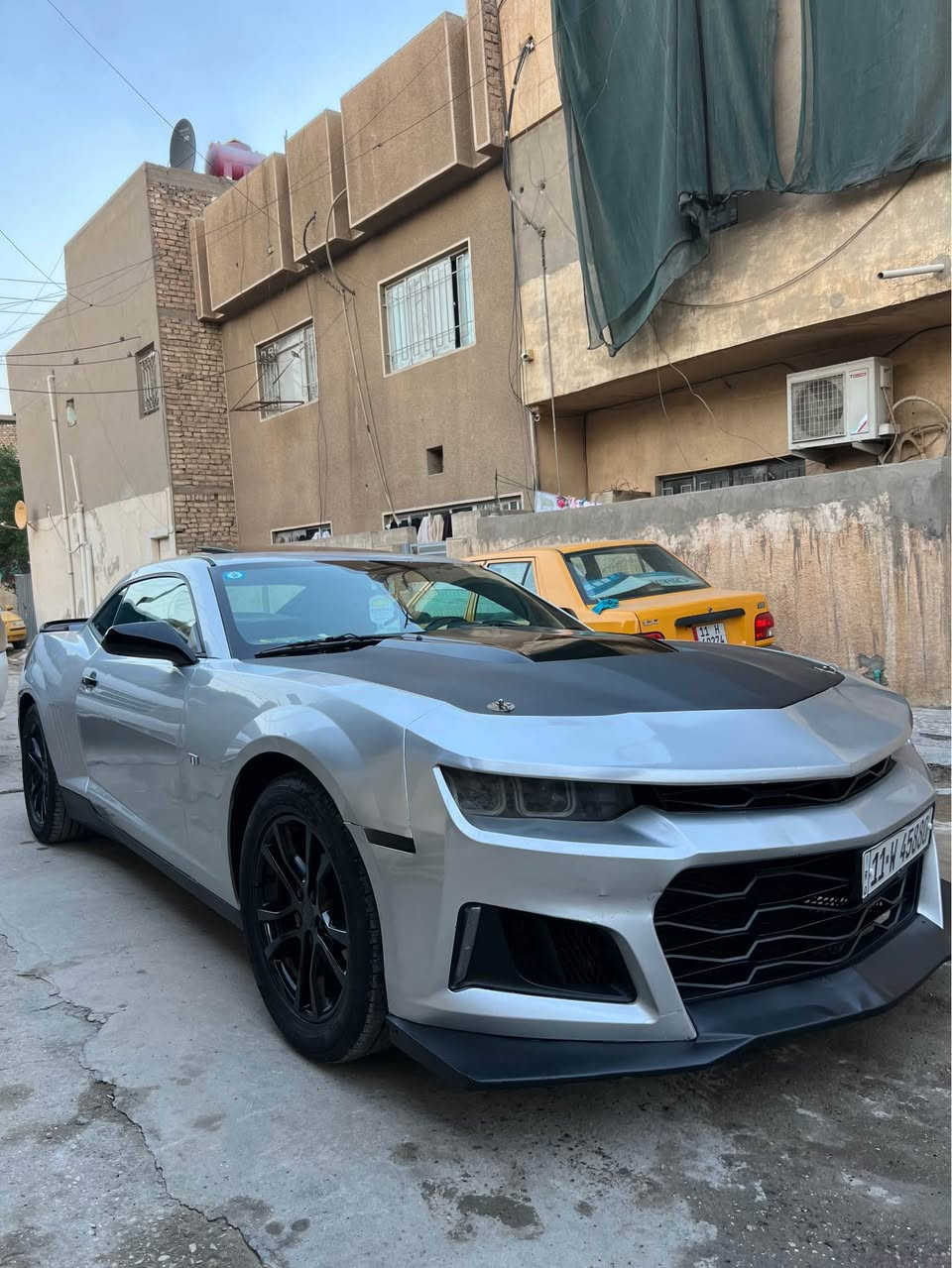 سلام عليكم

بيع بدون مراوس
بجم ١٨ 
بونيد zl1
السياره كلش نظيفه 
موديل 2014
محرك 6 سلندر 
لون سلفر 
تشغيل عن بعد 
فتحه سقف 
كراسي كهرباء
تحكمات ستيرن 
شاشه اعطال 
تبريد ثلج 
صدر امامي خلفي نظيف 
سستم صوت 
شفتات سرعه 
شاشه مع كامره
ويل ٢٠
بجم زنون 
السياره كلش مميزه ونظيفه  
مكان السياره بغداد الجديده 

سعر السياره ١٠٥ ورقه 

*********** واتساب بغداد, العراق
