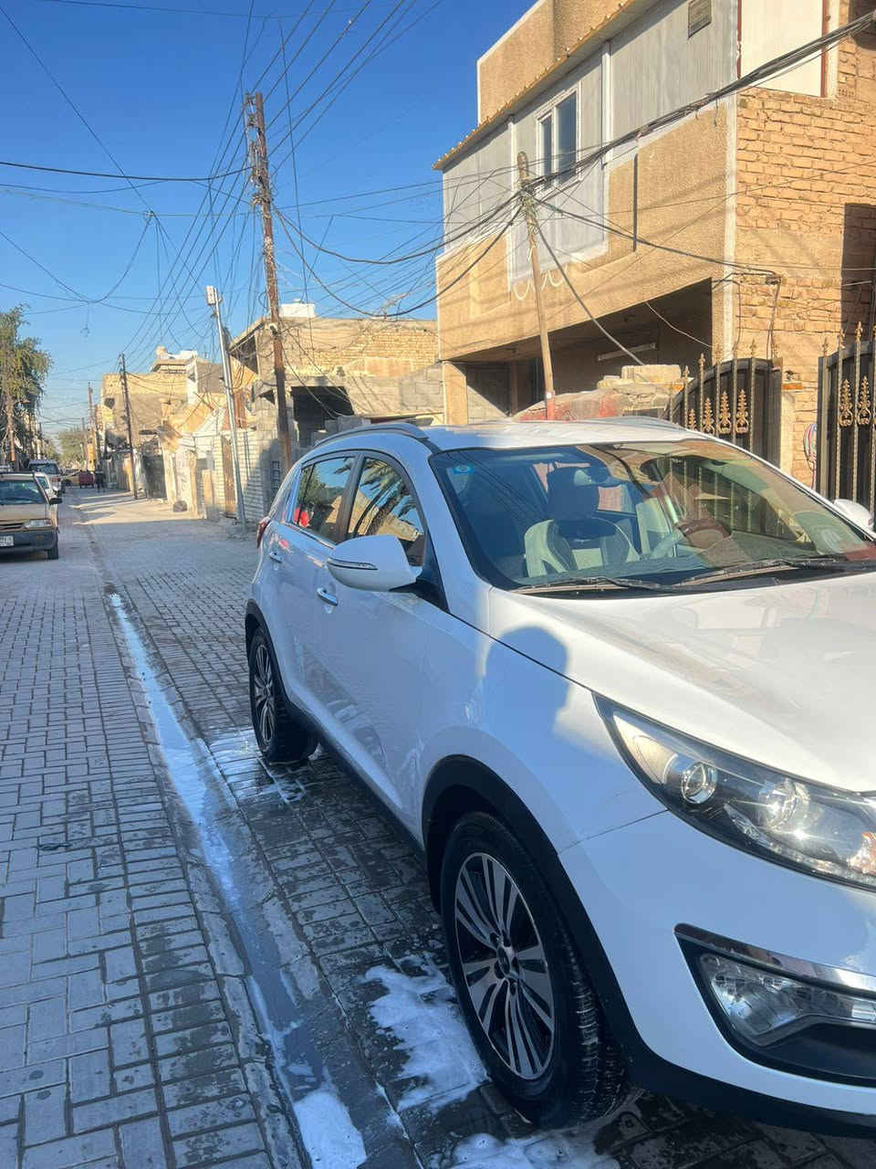 سبورتج 2015 وارد خليجي السياره جديده بمعنى الكلمه صدر جديد امامي خلفي تخم تاير جديد محرك 2000 خمسه ويل كب تبريد جديد السياره عله وضع الشركه مكفوله ماعده جاملغ واحد بيها بدون فتح ودواخل والباقي مكفول
رقم بغداد دولي باسمي
*********** السعر145
غير متواجد عل فيس
