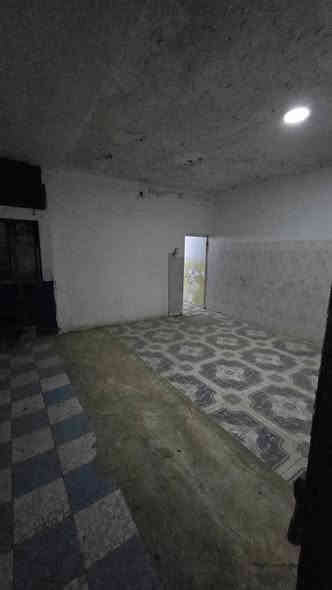 السلام عليكم بيت للبيع طابو صرف في منطقه الأمين الثانيه فلكه الحدادين المساحه ١٠٠ متر للأستفسار الأتصال على الرقم *********** 
أو مراسله الصفحه
