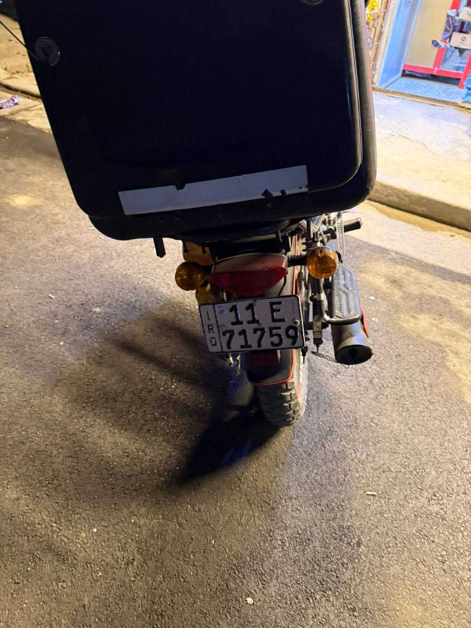 سلام عليكم.  بوكسر ٢٢ الدراجة على ايدي عليهة ادامة كاملة وجفتتهة بل شركة تراي وين ميعجبك تبقة تفصل الما تمل مكفولا لا تنقيص لا تبخير السعر بل يرضي الله 
خابر وبيك خير وتدلل

رحمة لوالديك اذا مو شراي عبر لمنشور احسن من ما تكسر بيهة 

عتذر عل وصخ صورتهة 😅
موقع بغداد سويب 

***********
