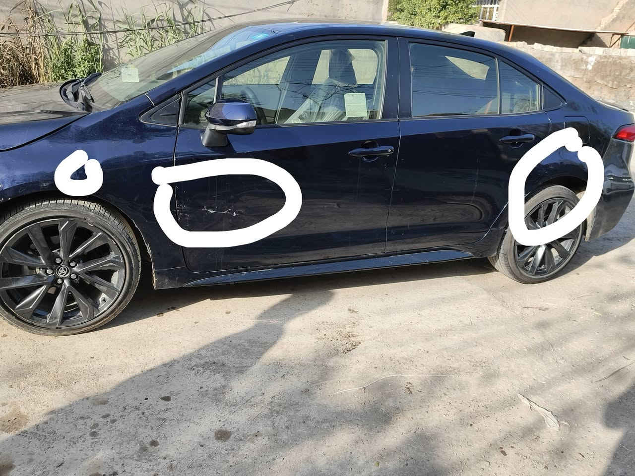 السلام عليكم كورلا هايبرد دخول جديد ماشيه ٩٠٠٠ جديده جدا محرك ١٨٠٠ موديل ٢٠٢٥ فئة se فول مواصفات عده الفتحه رقم بغداد باسمي خاليه من التبديل والضرر بأمريكا موضح بالصورة ما صلحت  حتى لحد يكسرها الياخذها يحسب فلوس التصليح ويصلح مكانها ديالى للاستفسار *********** اتصال أو واتس
