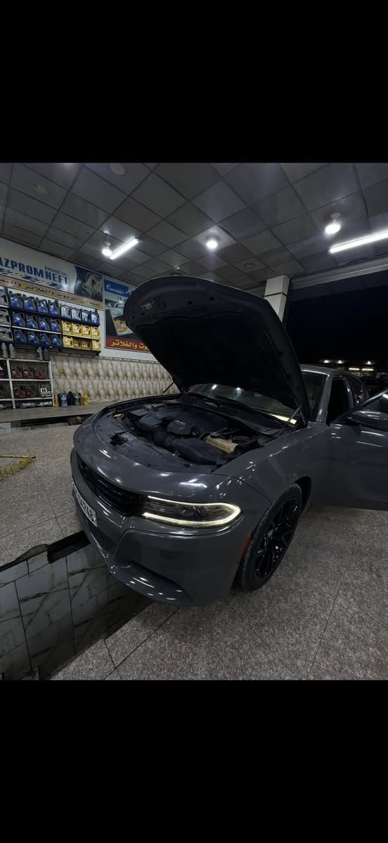 سلام عليكم جارجر للبيع مديل 17
سياره 
بنيد مفتوح 
جاملغ ايمن جزاء صبغ 
باب خلف سائق تقسيم فقط 
كير مكينه كفاله سياره 
تخم تاير جديد 
حداديه جديده 
مكان بصرة 
تواصل واستفسار :
***********
***********
نتصال واتساب
