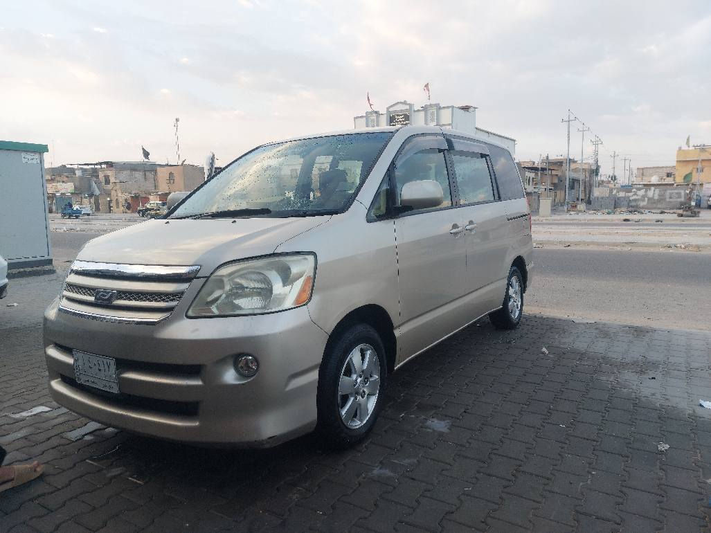 السلام عليكم تويوتا نوها  2007 للبيع او مراوس 
السيارة بديه  مكفولة من الضربة والمعجون والحادث 
السيارة كهربائيته شغالات داخليته حلو 
السعر 88 المكان البصرة *********** البصرة, العراق
