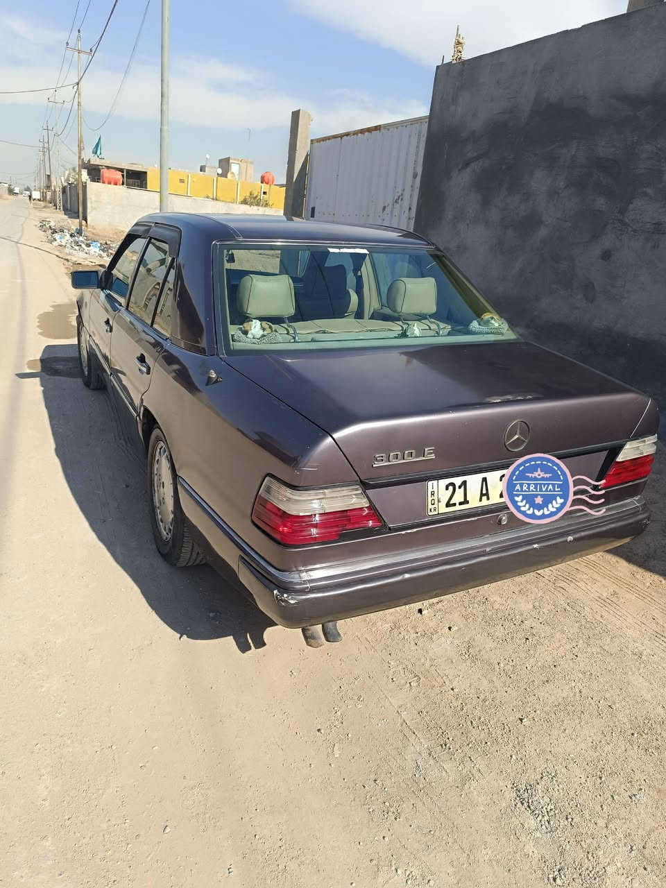 مرسيدس دب 1990 محور 2500 ديلكو
كلشي شغال بيها
 كشنات كهربائي
سلايد روف
سنتر لوك
تخم تاير
حدادية
السعر 69 وبيها مجال
العنوان البصرة قضاء الدير ناحية النشوة
***********
