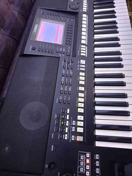 السلام عليكم ياماها 2000 جهاز نظيف كله شغال برنامج عراقي جنطة ومحوله اصليه الجهاز  مفتوح لتنظيف فقط بدون تصليح السعر 650 ألف نهاية بدون عمله لحد يكلي شكد نهاية اخوان كاتب عربي مكان بغداد الزعفرانيه ***********
