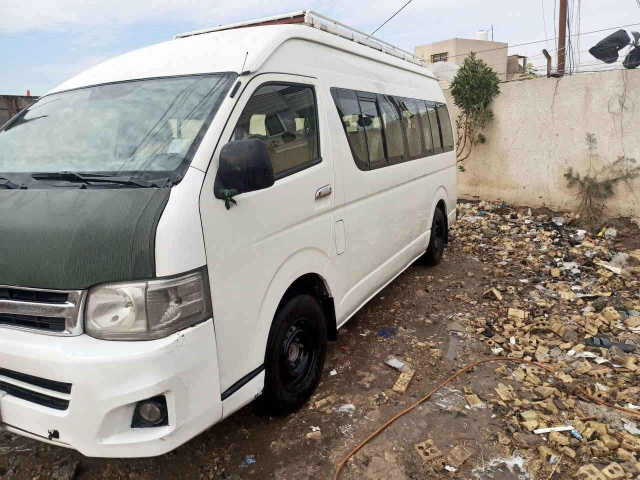 سلام عليكم هايسه البيع موديل 2013تصل عله راقم ***********
