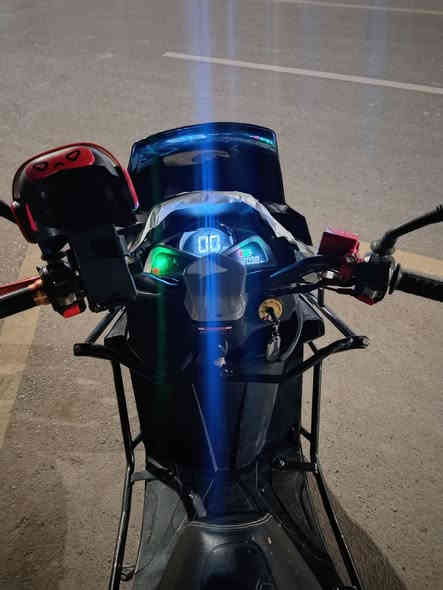 السلام عليكم دراجة جوست 2025 للبيع شغاله سلف هندر كاملة كهربائيات شغالة مكينه ناعمه لاتنقيص لاتبخير شلعة ومعدل دراجة بصمة حساس استاند دراجة كاملة السعر 700وبيه مجال العنوان اديالئ التحرير الرقم ***********
