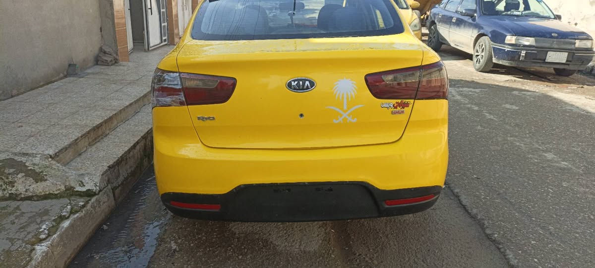 كية ريو.منغولي  موديل 2012 كابون بانزين بيها محرك وكير شرط قفاله مركزي هية غرامات صفر رقم دولي نينوى ضررها باب السايق فقط بدون دواخل السعر 75. وبيها مجال بسيط  0775443986 
***********
