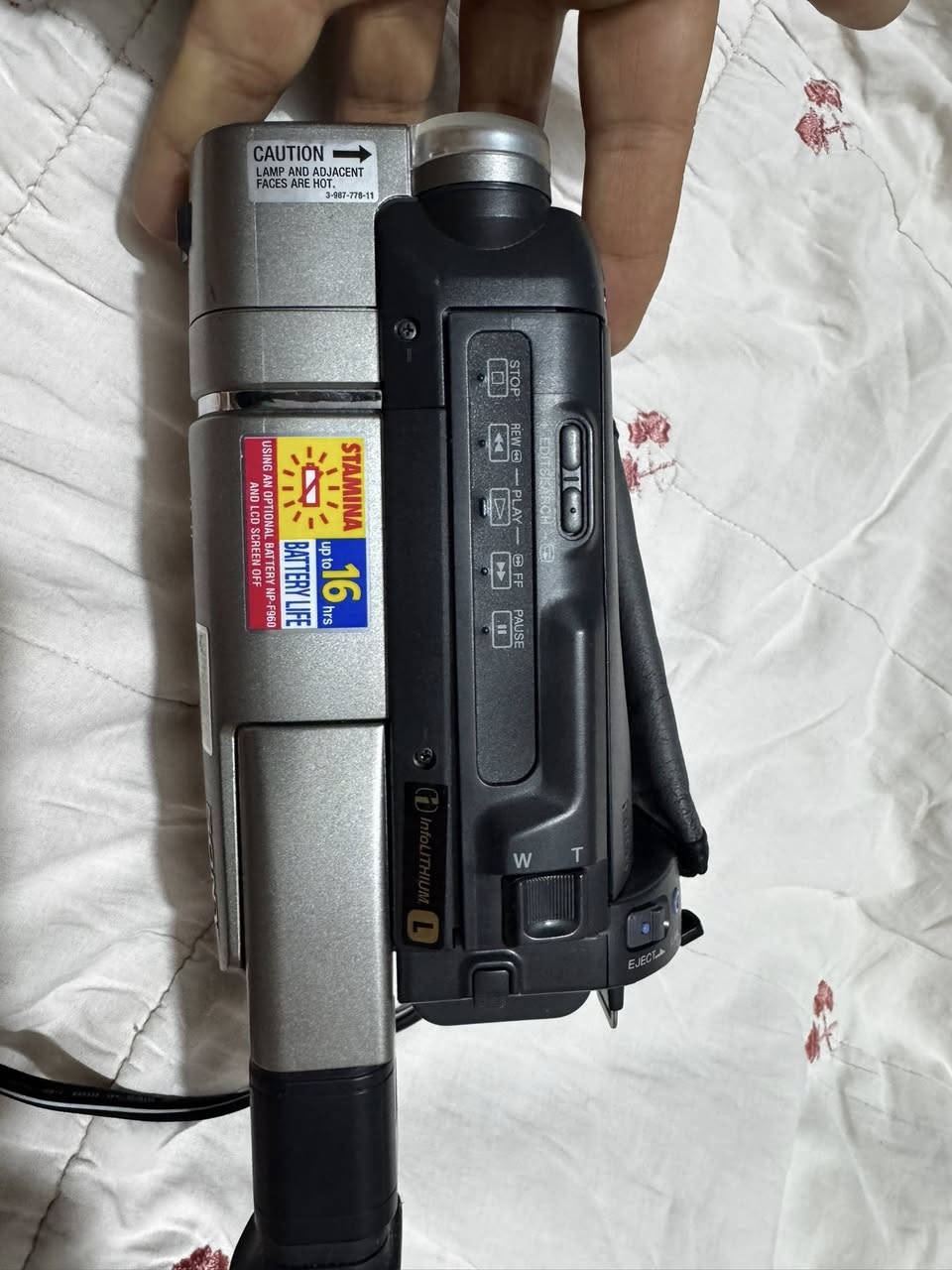 كامره سوني شغاله و نظيفه جداً 
نظام كاسيت  
وياها شاحنه و تحتاج تبديل بطاريه 
السعر 60 الف


**إذا كنت صاحب هذا الإعلان وتريد حذفه لأي سبب، رجاءا أرسل رسالة إلى الدعم الفني**