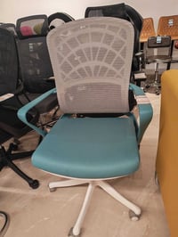 كرسي حاسوب • طبي وقوي • الشطره