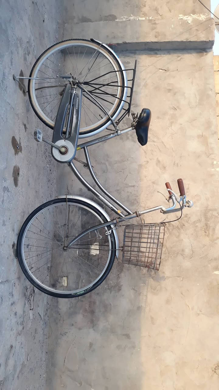 بايسكل للبيع بالة ياباني حجم 27 منزله بيدي سعره 70 الف مكاني شارع ابو طالب 
تفحص كامل يالله تاخذة بايسكل كلش نظيف الله شاهد ***********
