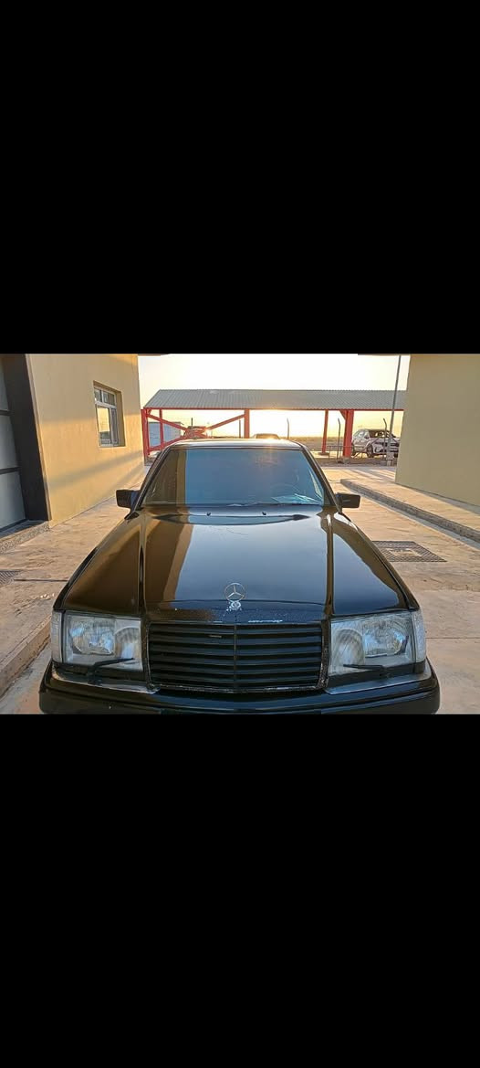 مارسدس دب حجم 300
مكينه وكير وصولايات وتبريد والقواعد كفاله 
الحداديه كفاله 
رقم بابل سنويه لحد 29 
مكينه محور بطه شرط الفحص 
مكاني الناصريه سوق الشيوخ 
السعر 65 وبيهه مجال لشراي 
الاتصال ***********
