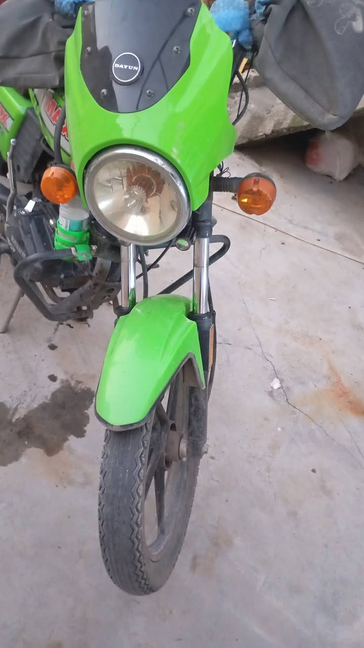 سلام عليكم ديون للبيع حجم ماكس مديل 22مليونين وبي مجال***********
