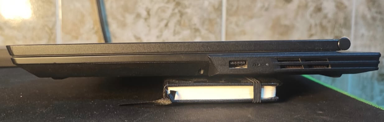 لابتوب Lenovo Legion Y540 للألعاب والاستخدام القوي للبيع

💻🔥 Lenovo Legion Y540 Laptop for Gaming & Heavy Use – For Sale

جهاز قوي ونظيف مناسب للألعاب، التصميم، والبرامج الثقيلة — أداء ممتاز وسعر مناسب 👇

لا يوجد توصيل, اربيل فقط

📌 **المواصفات:**

* المعالج: Intel Core i7-9750H ⚡
* الرام: 16GB
* التخزين: 512GB NVMe (سريع جداً) 
* كرت الشاشة: NVIDIA GTX 1660 Ti (6GB) 🎮
* كرت شاشة مدمج: Intel (Shared 8GB)
* الشاشة: 144Hz — سلاسة عالية جداً للألعاب 🔥
* الصوت: Harman — جودة صوت ممتازة 🎧
* بطارية: جديدة

📦 المحتويات:

* الشاحن الأصلي 🔌
* الكرتونة الأصلية 📦

📌 الحالة:
الجهاز نظيف جداً ويعمل بكفاءة عالية، جاهز للاستخدام مباشرة بدون أي مشاكل

💰 **السعر: 750 دولار (قفل غير قابل)
📩  تواصل خاص للاستفسار

English
💻🔥 Lenovo Legion Y540 Laptop for Gaming & Heavy Use – For Sale

A powerful and clean device, perfect for gaming, design, and heavy software — excellent performance at a great price 👇

📌 Specifications:

* CPU: Intel Core i7-9750H ⚡
* RAM: 16GB
* Storage: 512GB NVMe (Very fast) 🚀
* GPU: NVIDIA GTX 1660 Ti (6GB) 🎮
* Integrated GPU: Intel (Shared 8GB)
* Display: 144Hz — ultra-smooth for gaming 🔥
* Audio: Harman — excellent sound quality 🎧
* Battery: New

📦 Included:

* Original charger 🔌
* Original box 📦

📌 Condition:
Very clean and works perfectly — ready to use with no issues

💰 Price: $750 (fixed, not negotiable)

📩 DM for serious inquiries only أربيل, العراق


**إذا كنت صاحب هذا الإعلان وتريد حذفه لأي سبب، رجاءا أرسل رسالة إلى الدعم الفني**