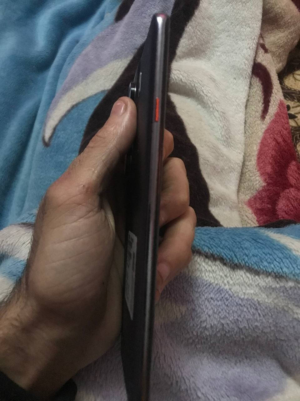 السلام عليكم جهاز البيع اخو الجديد ماصار شهر من اخذته تلفون بمعنه الكلامه جديد
غراضه كامله
90فريم بل بوبجي
البيع او الامراوس بايفون ب ١١ ابرو ماكس او ١٢ برو ماكس كون راس براس
سعر الجهاز ٣٥٠ الف وبي مجال 
رقمي *********** اتصال وبيك خير وتدلل
مكاني تكريت الاربعين
