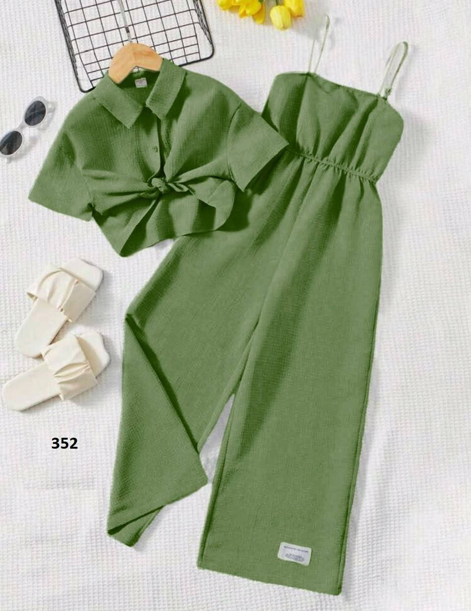 بـ 15 ألف 🔥 طقم العيد
موديل بناتي راقي بألوان صيفية كلش حلو ❄️

( كوالتي عالي مكفولة الفحص قبل الدفع )

القياسات تلبس من عمر 9 سنوات لحد 14 سنة

للحجز أرسل العنوان ورقم التلفون والقياسات
توصيل 5 ألف لكل العراق و للباب يوصلك


**إذا كنت صاحب هذا الإعلان وتريد حذفه لأي سبب، رجاءا أرسل رسالة إلى الدعم الفني**