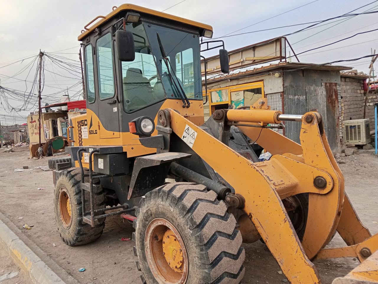 شفل للبيع موديل 13
صيني LG
حجم 918
للاستفسار اكثر 
***********
