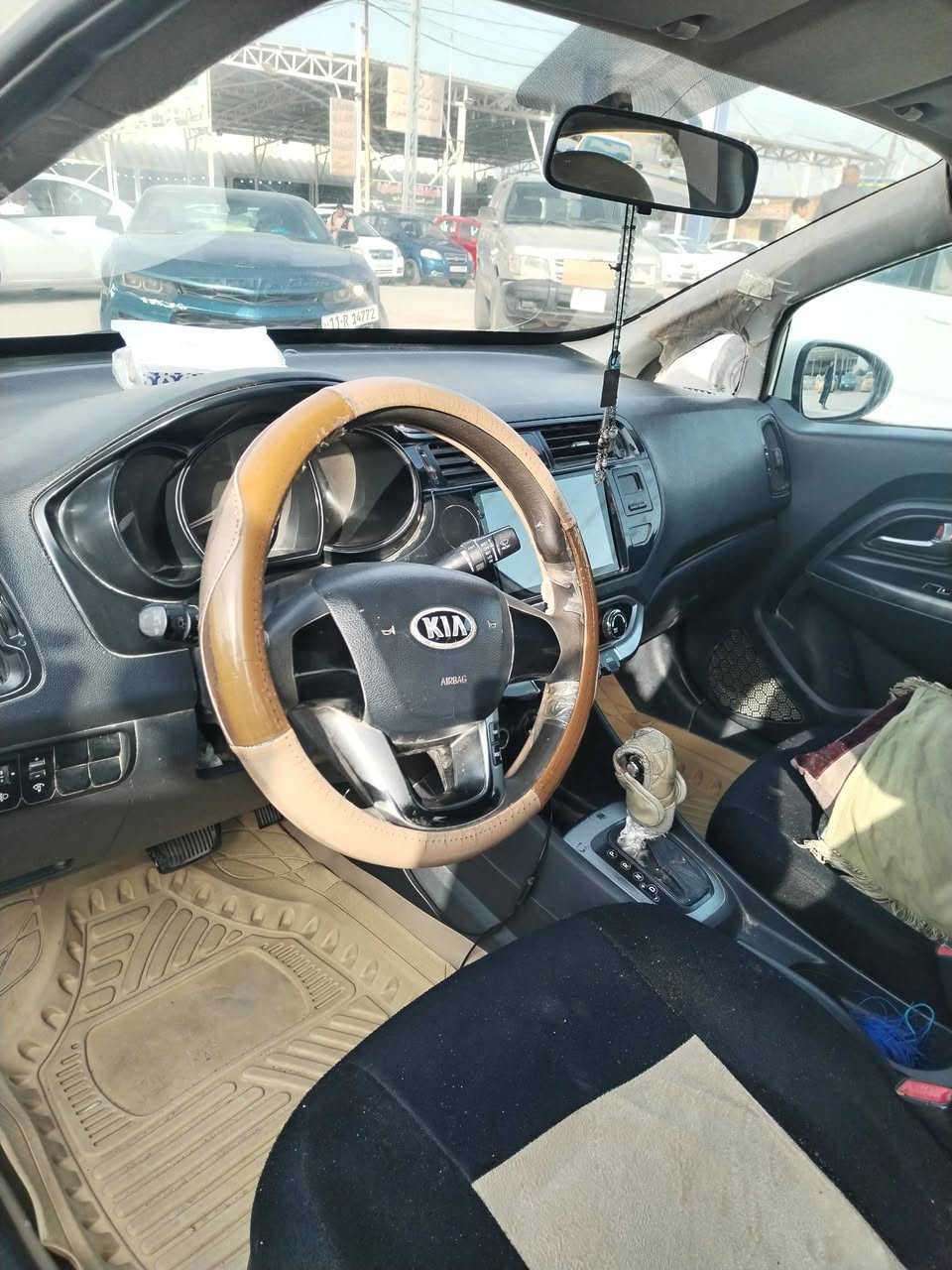 كيا ريو موديل 13
سياره بيهه جاملغ امامي بيه ضربه ومصلح وبدون دواخل وبيهه باردات قليله مبينه بالصور وتجي تفحص وتقتنع
مكينه كير حداديه جدد مكفولات
السعر 82 وبيهه مجال
رقم ***********
